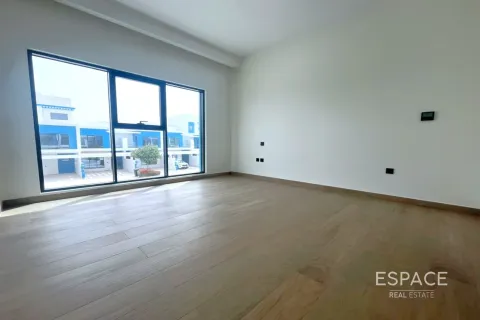 Tienda en Damac Lagoons, Dubai, 4 dormitorios, 207 m², № 62115 - foto 8