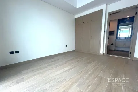 Tienda en Damac Lagoons, Dubai, 4 dormitorios, 207 m², № 62115 - foto 5