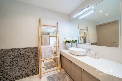 Снять в аренду квартиру в Пальме Джумейре, Дубай: 3 спальни, 206м², № 62114 - фото 14