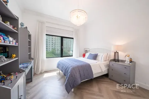 Снять в аренду квартиру в Пальме Джумейре, Дубай: 3 спальни, 206м², № 62114 - фото 11