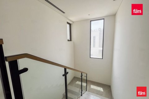 Villa in Al Furjan, Dubai 4 bedrooms, 584.4 sq.m. № 40356 - photo 22