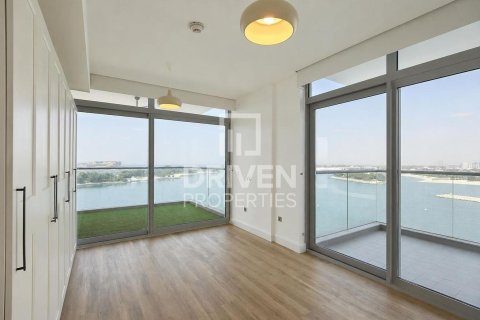 Appartement à Azure Residences, Palm Jumeirah, Dubai, 2 chambres, 187.48 m², № 128164 - photo 2