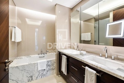 Apartment in The Address Sky View Towers, Downtown Dubai (Downtown Burj Dubai), Dubai 2 bedrooms, 157.84 sq.m. № 128178 - photo 11