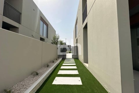 Villa en Dubai Land, Dubai, 4 dormitorios, 252 m², № 57164 - foto 18