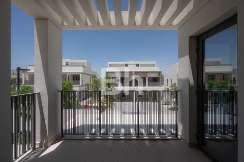 Villa in Tilal Al Ghaf, Dubai 5 bedrooms, 317 sq.m. № 57085 - photo 9