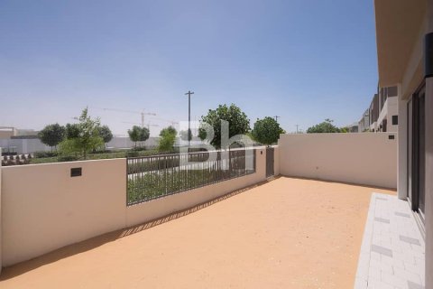 Villa in Tilal Al Ghaf, Dubai 5 bedrooms, 317 sq.m. № 57085 - photo 3