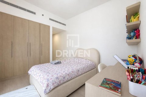 Apartment in Bellevue Towers, Downtown Dubai (Downtown Burj Dubai), Dubai 3 bedrooms, 159.33 sq.m. № 138506 - photo 17