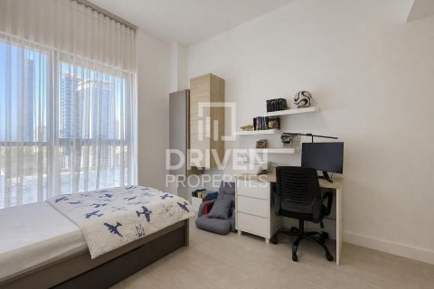 Apartment in Bellevue Towers, Downtown Dubai (Downtown Burj Dubai), Dubai 3 bedrooms, 159.33 sq.m. № 138506 - photo 16