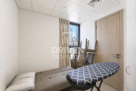 Apartment in Bellevue Towers, Downtown Dubai (Downtown Burj Dubai), Dubai 3 bedrooms, 159.33 sq.m. № 138506 - photo 20