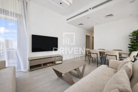 Apartment in Bellevue Towers, Downtown Dubai (Downtown Burj Dubai), Dubai 3 bedrooms, 159.33 sq.m. № 138506 - photo 10
