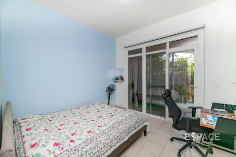 Снять в аренду таунхаус в Арабиан Ранчес, Дубай: 3 спальни, 279м², № 71346 - фото 6