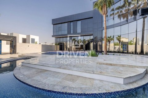 Villa in Al Barsha South, Al Barsha, Dubai 6 bedrooms, 2148 sq.m. № 65363 - photo 2
