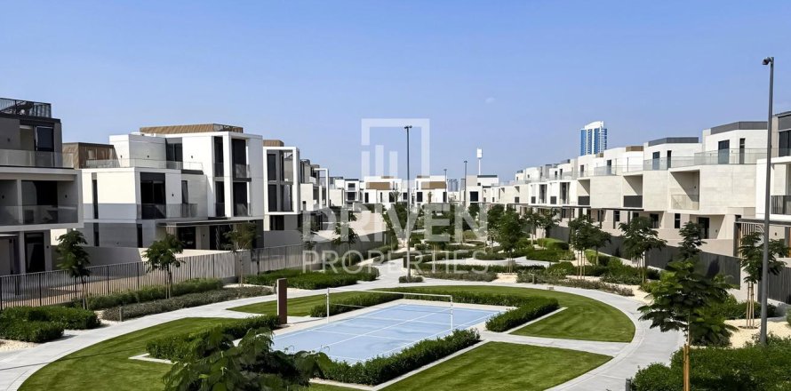 Вилла в Arabian Ranches 3, Дубай, 4 спальни, 447.98м², № 127552