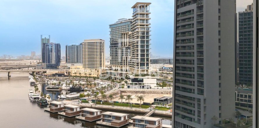 Appartement à Business Bay, Dubai, 1 chambre, 83.24 m², № 127553