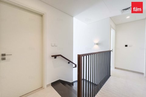 Villa à Dubai, 3 chambres, 173.9 m², № 41840 - photo 5