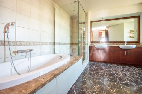 Apartamento en Palm Jumeirah, Dubai, 2 dormitorios, 241.3 m², № 6528 - foto 12