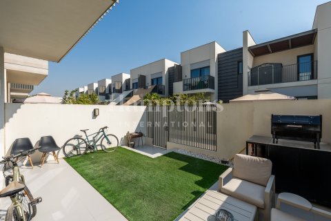 Снять в аренду таунхаус в Sun, Arabian Ranches 3, Дубай: 3 спальни, 180.41762600м², № 63689 - фото 25