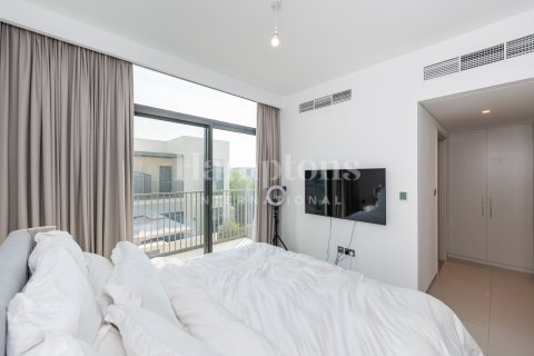 Снять в аренду таунхаус в Sun, Arabian Ranches 3, Дубай: 3 спальни, 180.41762600м², № 63689 - фото 4