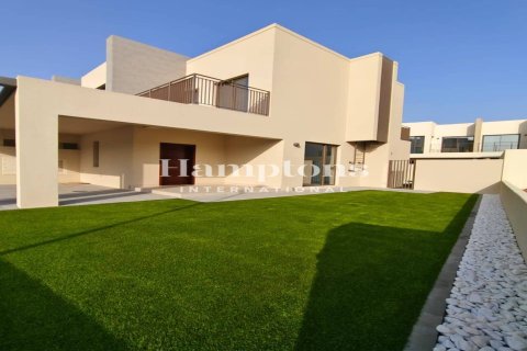 Villa in Dubai South (Dubai World Central), Dubai 4 bedrooms, 237.36716500 sq.m. № 63691 - photo 15