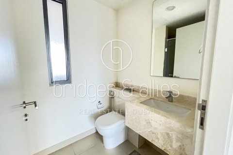 Villa in Dubai Hills Estate, Dubai 5 bedrooms, 254.1 sq.m. № 47287 - photo 14