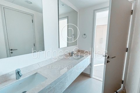 Villa in Dubai Hills Estate, Dubai 5 bedrooms, 254.1 sq.m. № 47287 - photo 13