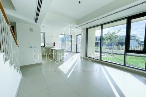 Villa in Dubai Hills Estate, Dubai 5 bedrooms, 254.1 sq.m. № 47287 - photo 3