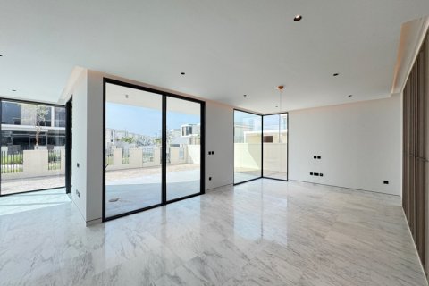 Villa en Dubai, 5 dormitorios, 530.4 m², № 47276 - foto 6