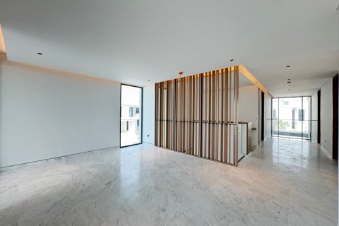 Villa en Dubai, 5 dormitorios, 530.4 m², № 47276 - foto 3