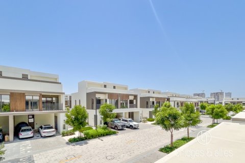 Villa en Dubai, 4 dormitorios, 316.9 m², № 47277 - foto 13