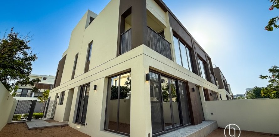 Villa en Dubai, 4 dormitorios, 316.9 m², № 47277