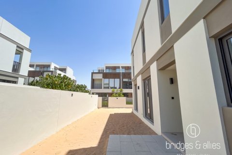 Villa à Dubai, 4 chambres, 316.9 m², № 47286 - photo 12
