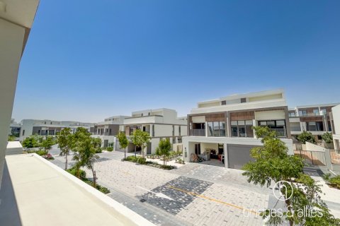Villa à Dubai, 4 chambres, 316.9 m², № 47286 - photo 17