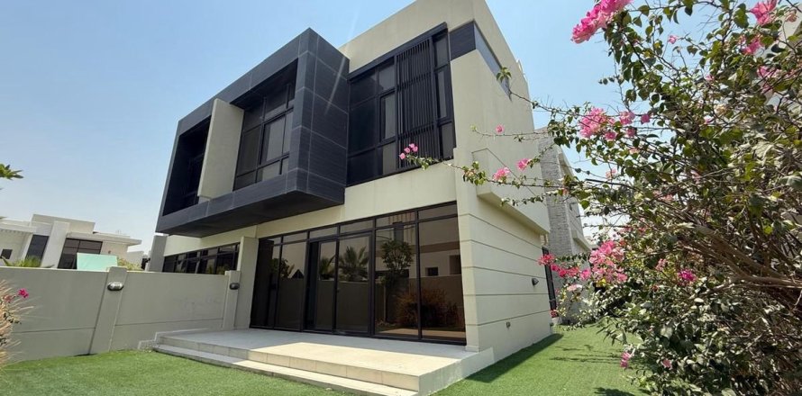Villa à Dubai, 3 chambres, 324 m², № 40135