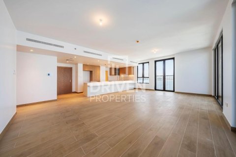 Apartment in La Mer, Jumeirah, Dubai 3 bedrooms, 196.4 sq.m. № 128752 - photo 4