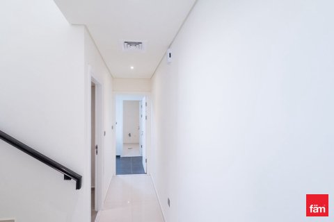 Купить таунхаус в Дубае: 3 спальни, 174.8м², № 58927 - фото 6