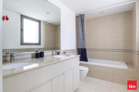 Townhouse in Town Square, Dubai 3 bedrooms, 219.5 sq.m. № 59811 - photo 10