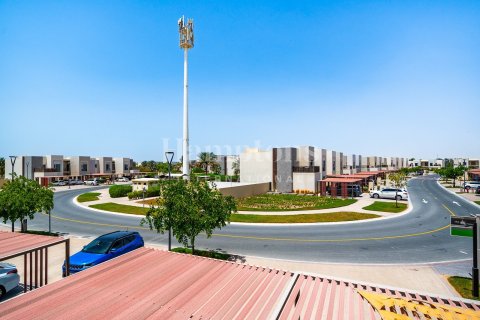 Снять в аренду квартиру в Dubai South (Dubai World Central), Дубай: 2 спальни, 113.06295100м², № 115070 - фото 4