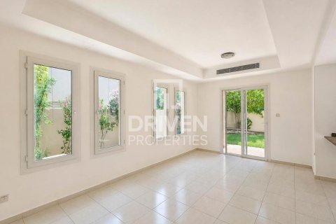 Вилла в Springs 2, The Springs, Дубай, 2 спальни, 241.27м², № 142801
