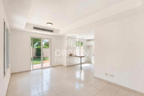 Villa en Springs 2, The Springs, Dubai, 2 dormitorios, 241.27 m², № 142801 - foto 13
