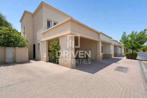Villa en Springs 2, The Springs, Dubai, 2 dormitorios, 241.27 m², № 142801 - foto 22