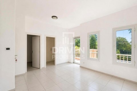 Villa en Springs 2, The Springs, Dubai, 2 dormitorios, 241.27 m², № 142801 - foto 10
