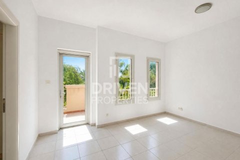 Villa en Springs 2, The Springs, Dubai, 2 dormitorios, 241.27 m², № 142801 - foto 9