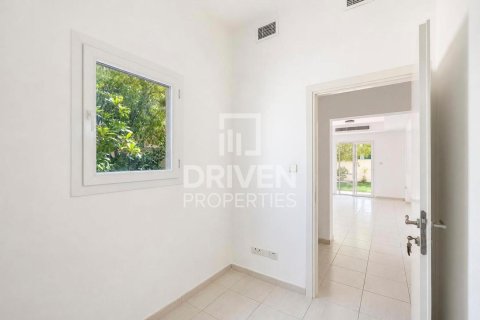 Villa en Springs 2, The Springs, Dubai, 2 dormitorios, 241.27 m², № 142801 - foto 4