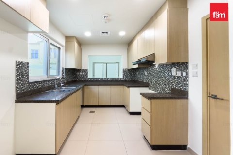 Villa in Dubai 3 bedrooms, 325 sq.m. № 137820 - photo 8