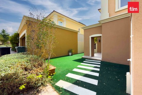 Villa in Dubai 3 bedrooms, 325 sq.m. № 137820 - photo 5