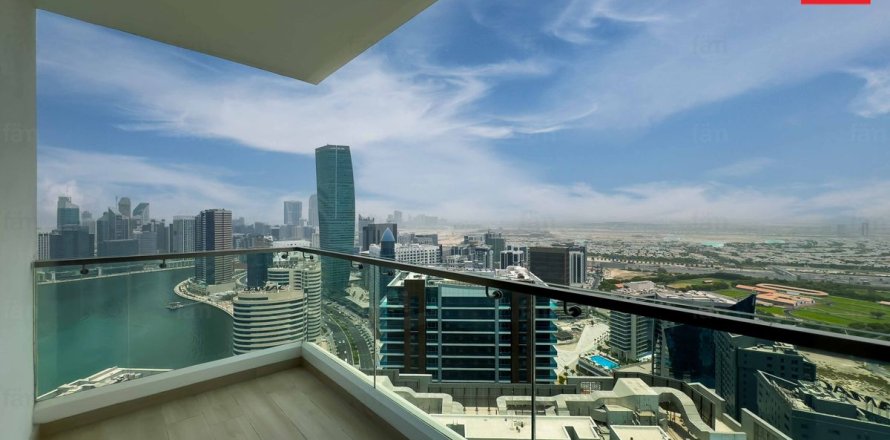 Apartment in Business Bay, Dubai 2 bedrooms, 202.9 sq.m. № 137812