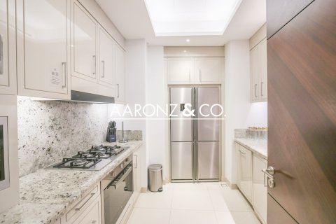 Hôtels-appartement à Downtown Dubai (Downtown Burj Dubai), Dubai, 3 chambres, 226 m², № 100482 - photo 13