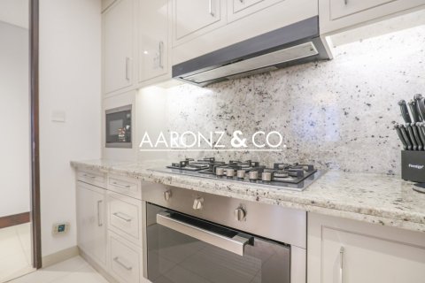 Hôtels-appartement à Downtown Dubai (Downtown Burj Dubai), Dubai, 3 chambres, 226 m², № 100482 - photo 15