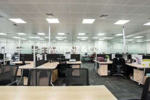 Bureau à Business Bay, Dubai, 572 m², № 100485 - photo 3