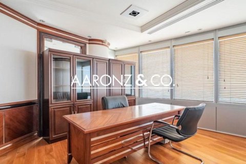 Bureau à Jumeirah Lake Towers, Dubai, 630 m², № 100484 - photo 11